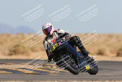 media/Mar-22-2025-CVMA (Sat) [[462c0ffedb]]/Race 13-Amateur Supersport Middleweight/